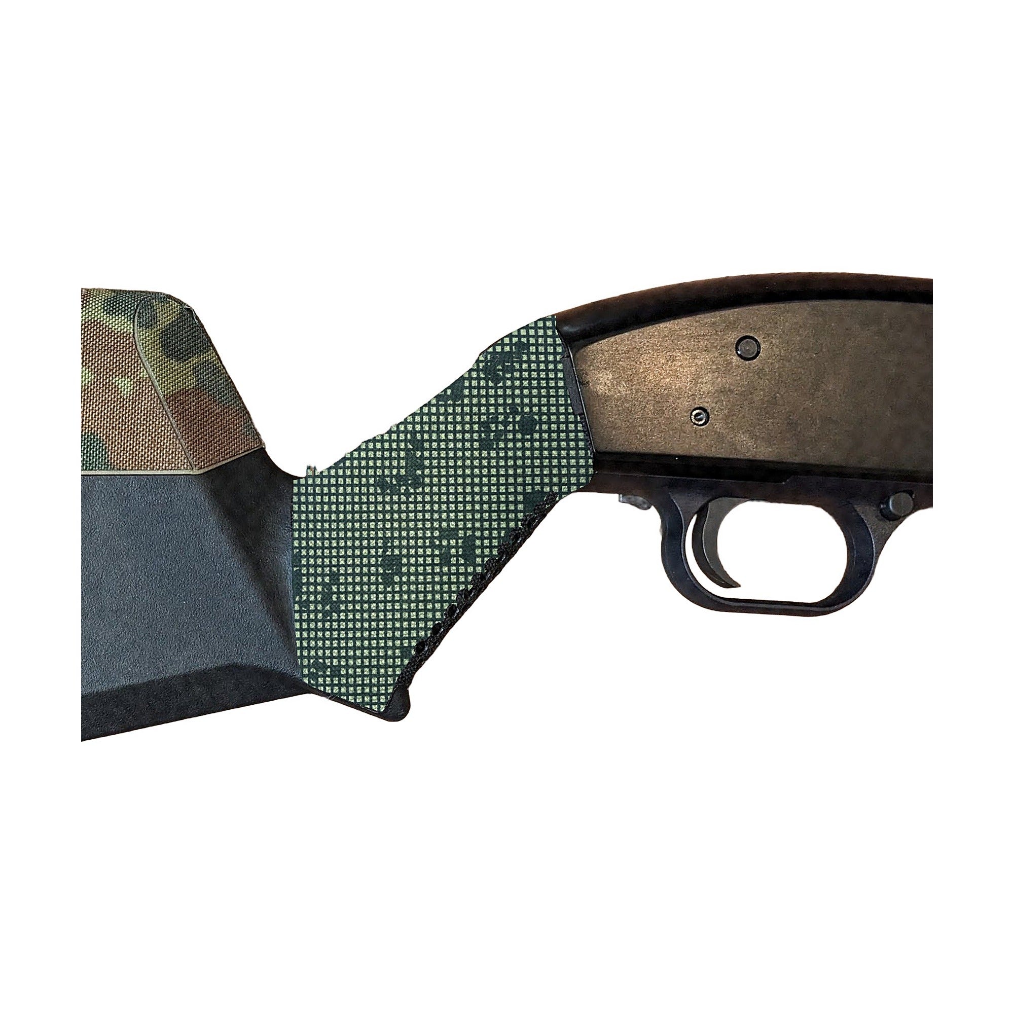 Magpul SGA — Mossberg 500/590 Cordura grip wrap, Desert Night Camo