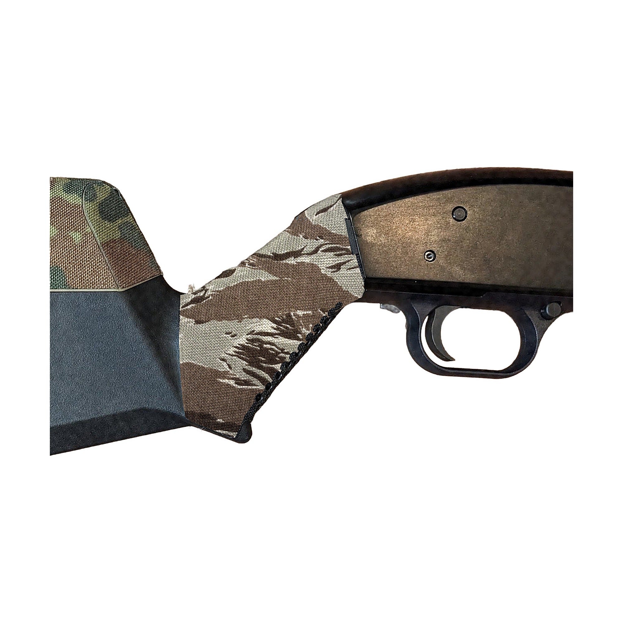 Magpul SGA — Mossberg 500/590 Cordura grip wrap, Tiger Stripe (Desert)