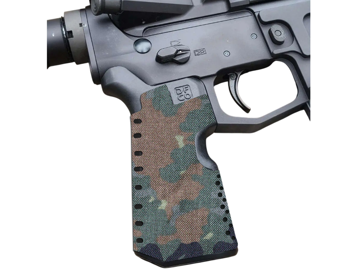 Die Free Co. Kung Fu Grip Cordura 1000D grip wrap in Flecktarn — Combat Textiles